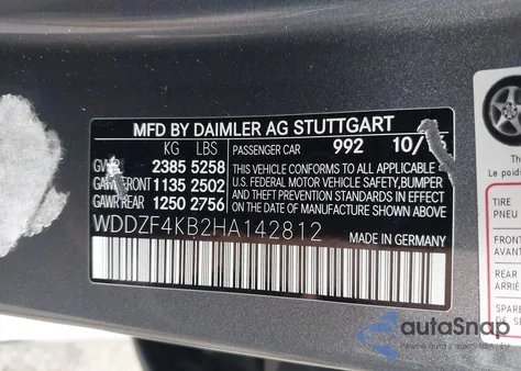 2017 Mercedes-Benz E 300 4Matic z USA, uszkodzony, nr VIN WDDZF4KB2HA142812